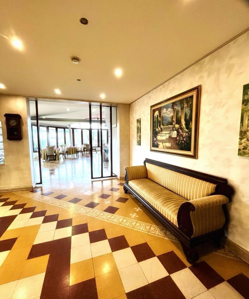 Tk Hotel - Ex Ares San Giovanni La Punta Exterior photo