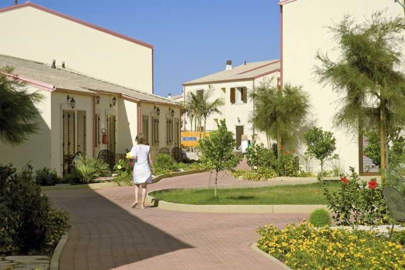 Tk Hotel - Ex Ares San Giovanni La Punta Exterior photo